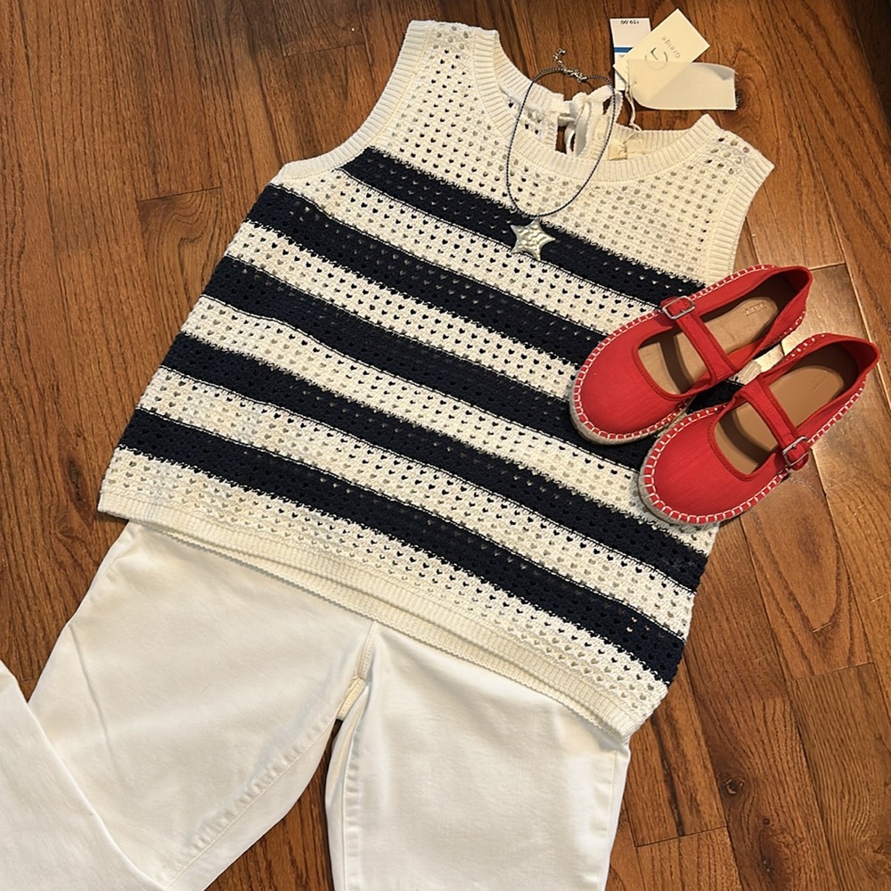 Old Navy White Ankle Cropped Jeans Relaxed Fit